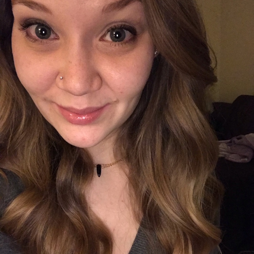 Meet Your Posher, Stephanie